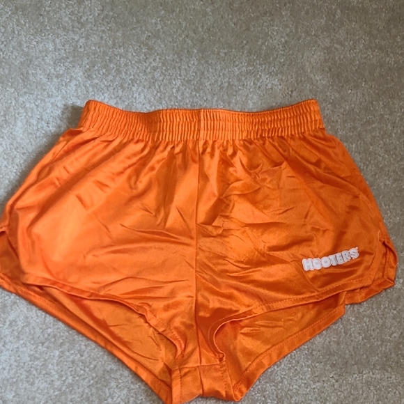 Hooters Pants - B30 New Women's Hooters Vintage OG Uniform Orange Shorts Rare Size Medium